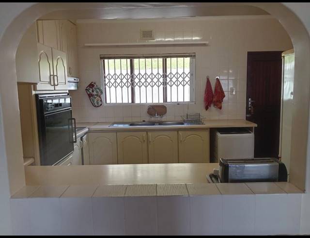3 BEDROOM APARTMENT FOR SALE IN SCOTTBURGH